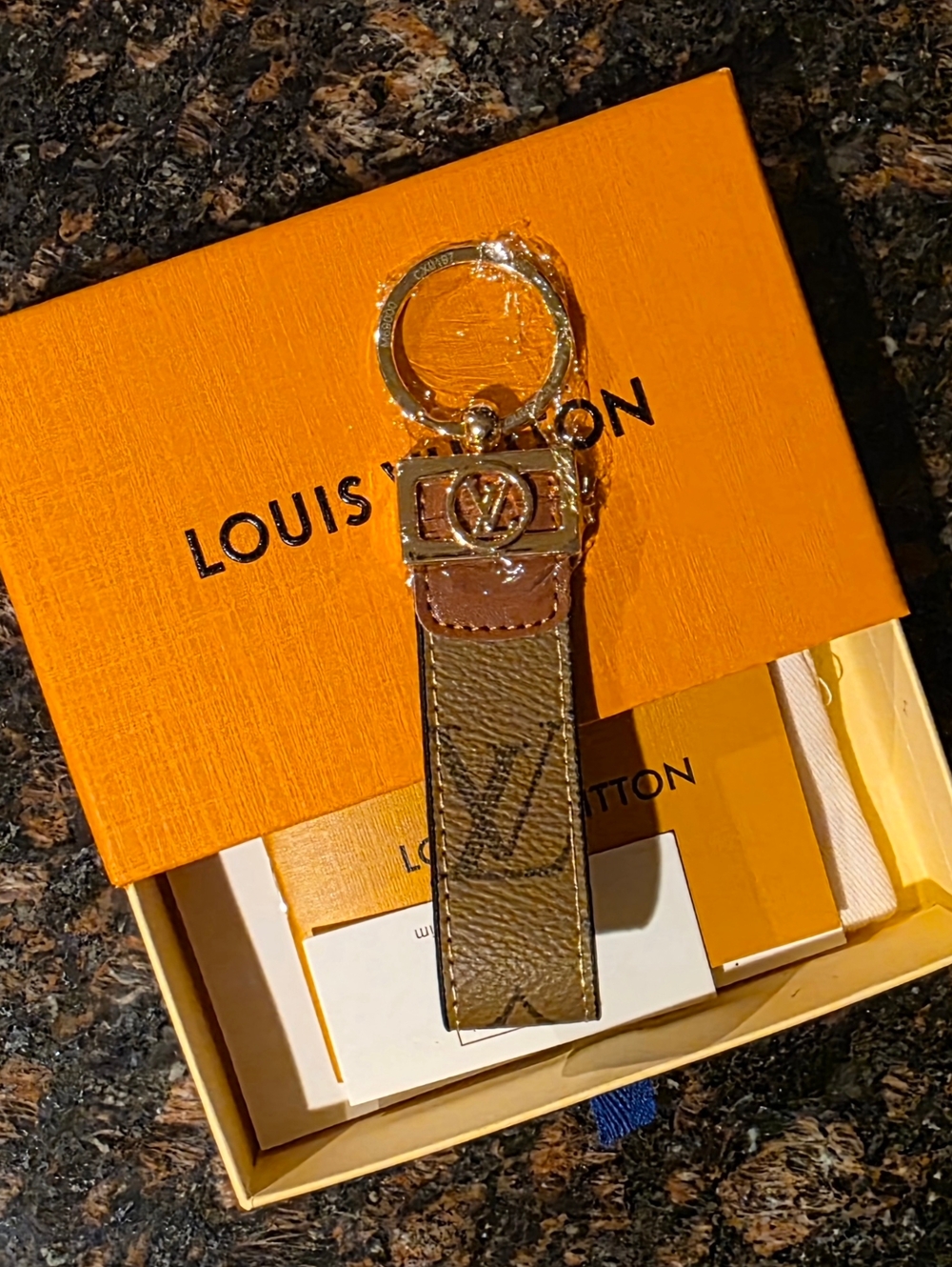 W/BOX Tan Monogram Key Chain Strap - Picture 3 of 7